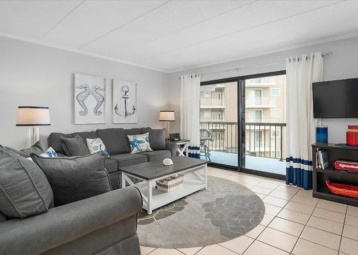 Direct Bay Front With 2 Bedrooms, Outdoor Pool, And 2 Parking Spaces!