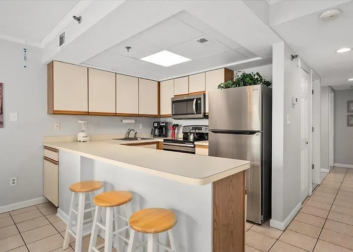 Direct Bay Front With 2 Bedrooms, Outdoor Pool, And 2 Parking Spaces! Ocean City