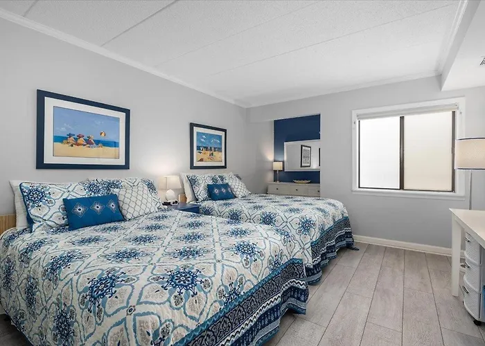 Direct Bay Front With 2 Bedrooms, Outdoor Pool, And 2 Parking Spaces! Ocean City