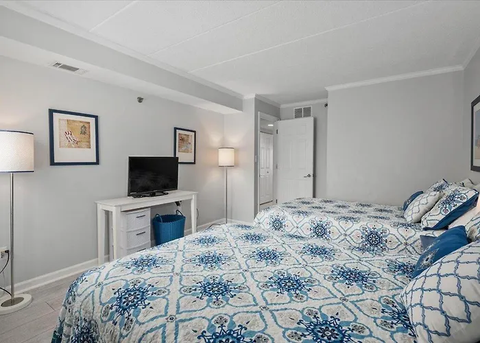 Direct Bay Front With 2 Bedrooms, Outdoor Pool, And 2 Parking Spaces! Holiday home Ocean City